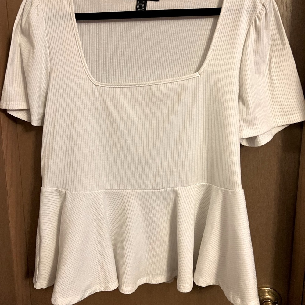 White flowey crop top